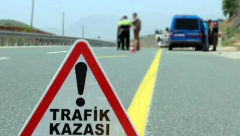 İki Araç Çarpıştı: Feci Kazada 6 Kişi Hayatını Kaybetti