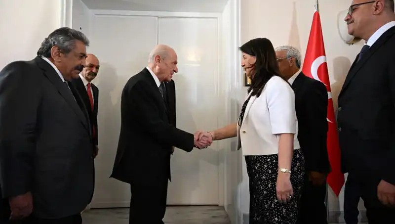 Bahçeli, DEM Parti Heyeti ile Kritik Görüşmeler Gerçekleştirdi