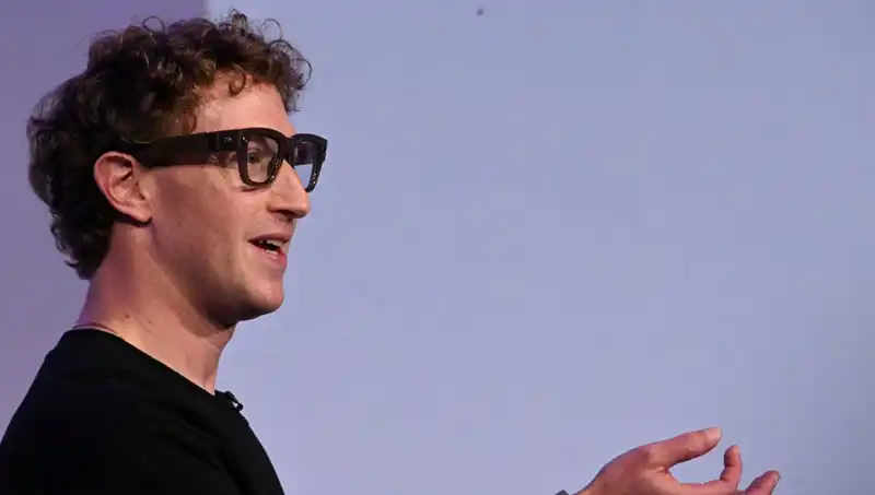 Yeni Dönem: Zuckerberg'in Tanıttığı Gözlük Yapay Zeka ile Dönüşüyor!