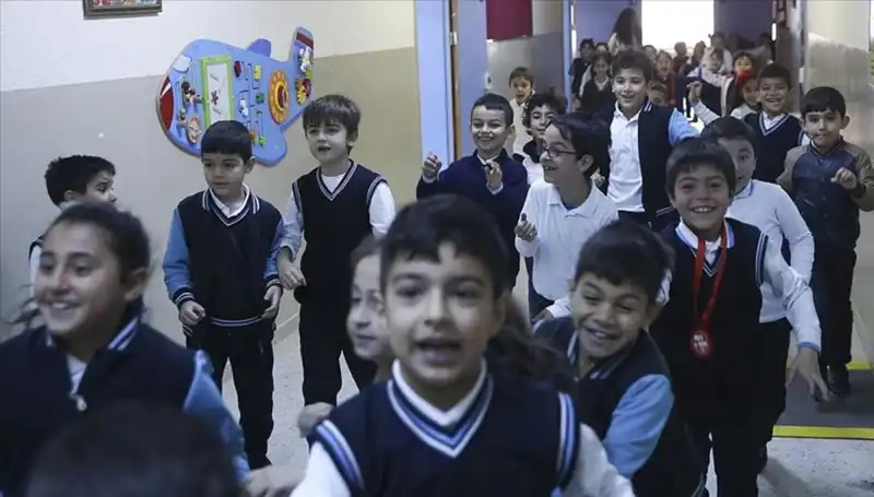 2025 Okul Yılı Açılış Tarihleri ve Tatil Dönemleri