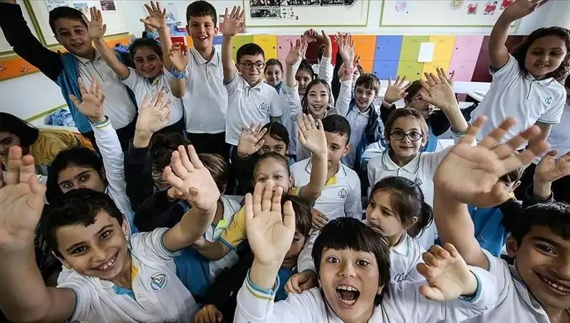 9 Günlük Tatilin Ardından Okullarda Zil Yeniden Çalıyor!