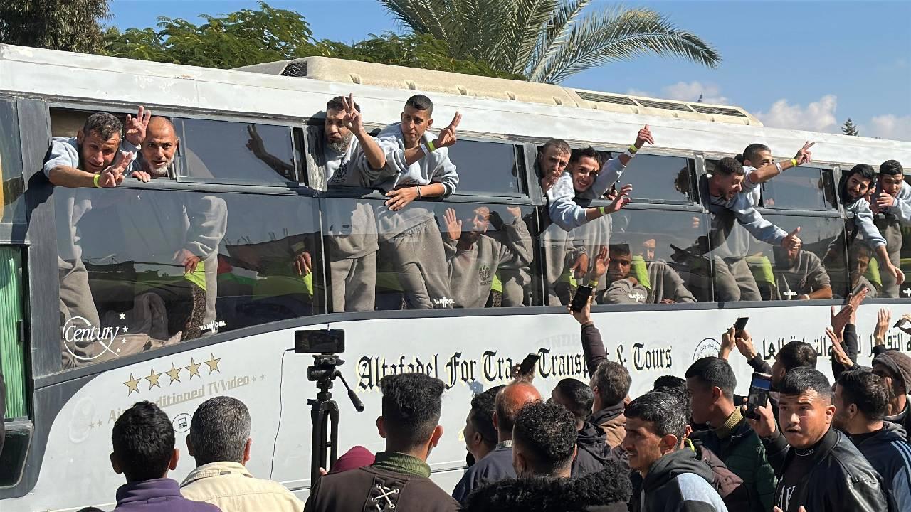 İsrail-Filistin Arasında Gerçekleşen Rehine Takasında 183 Filistinli Serbest Bırakıldı