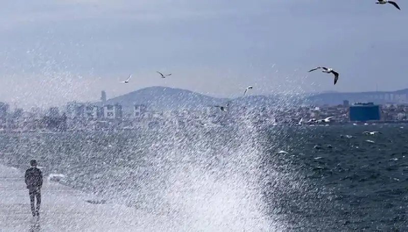 Kuvvetli Rüzgar ve Sağanak Uyarısı: Hava Durumu Alarmı Geldi!