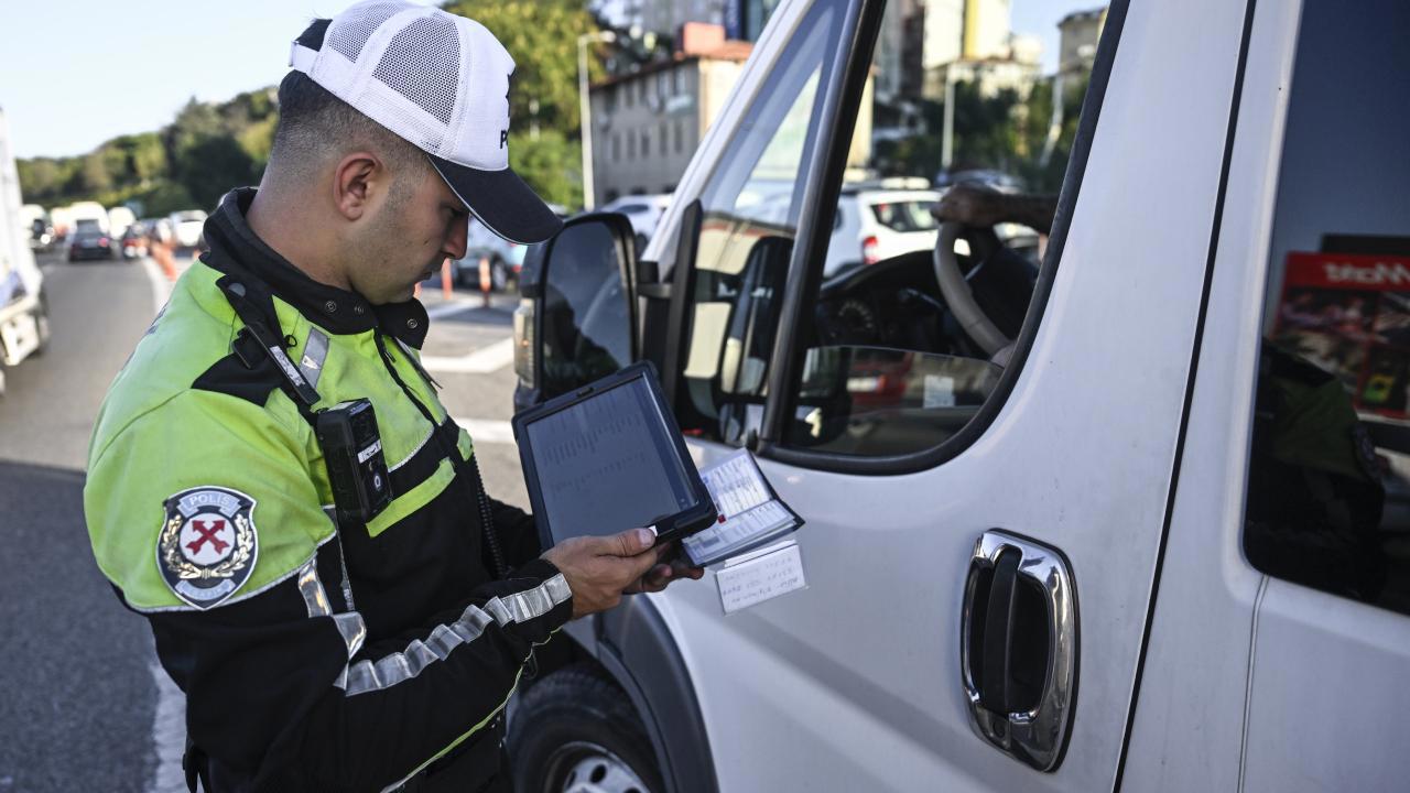 Okul Servislerine Yoğun Denetim: 111 Bin 476 Araç İncelendi