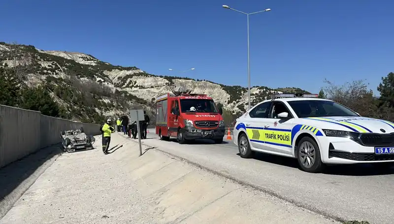 Burdur'da Feci Kaza! İkisi Çocuk Dört Kişi Yaralandı