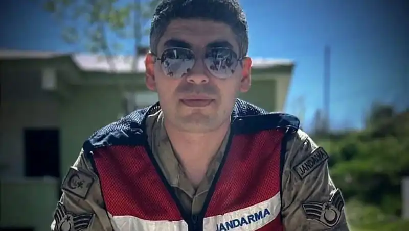 Kadir Astsubay'dan Gelen Acı Haber: Halı Saha Maçı Sonrası Hayatını Kaybetti
