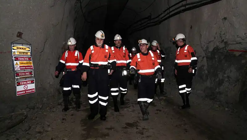 Bakan Işıkhan, Altın Madenine İndi: Yeni Yatırımlar ve Gelecek Beklentileri