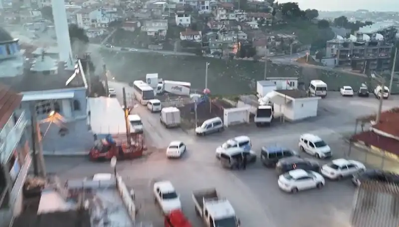 İzmir'de Tarihi Operasyon: 99 Operasyonla 133 Kişi Gözaltına Alındı