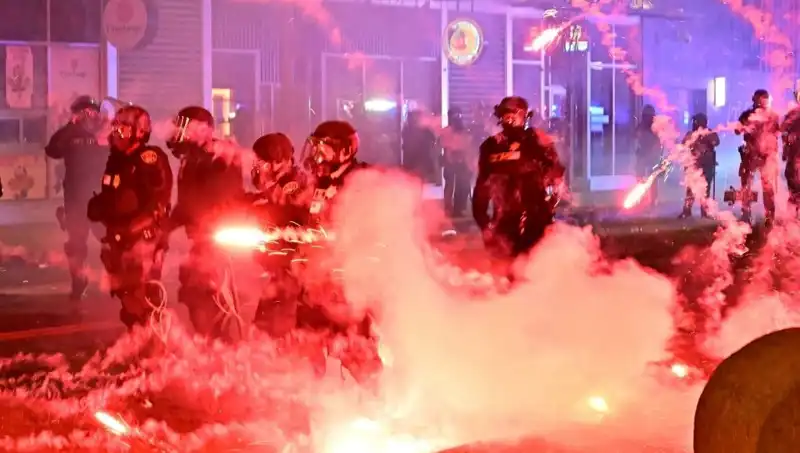 Los Angeles'taki Protestoların Ateşi Diğer Şehirlere Sıçradı: İsyan Büyüyor!