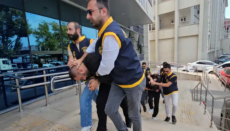 FETÖ Yalanı İle Milyonluk Vurgun: Skandalın Detayları Ortaya Çıktı