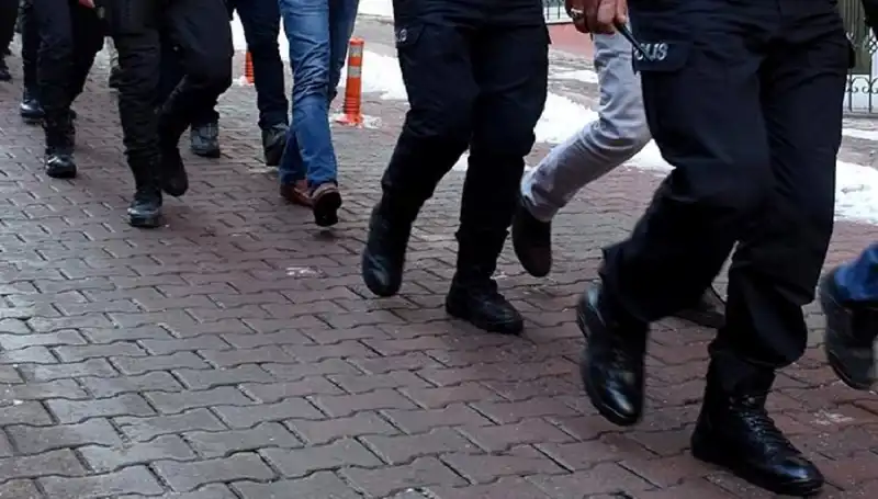 Antalyalı Silah Kaçakçılarına Büyük Darbe: Operasyon Tüm Hızıyla Devam Ediyor